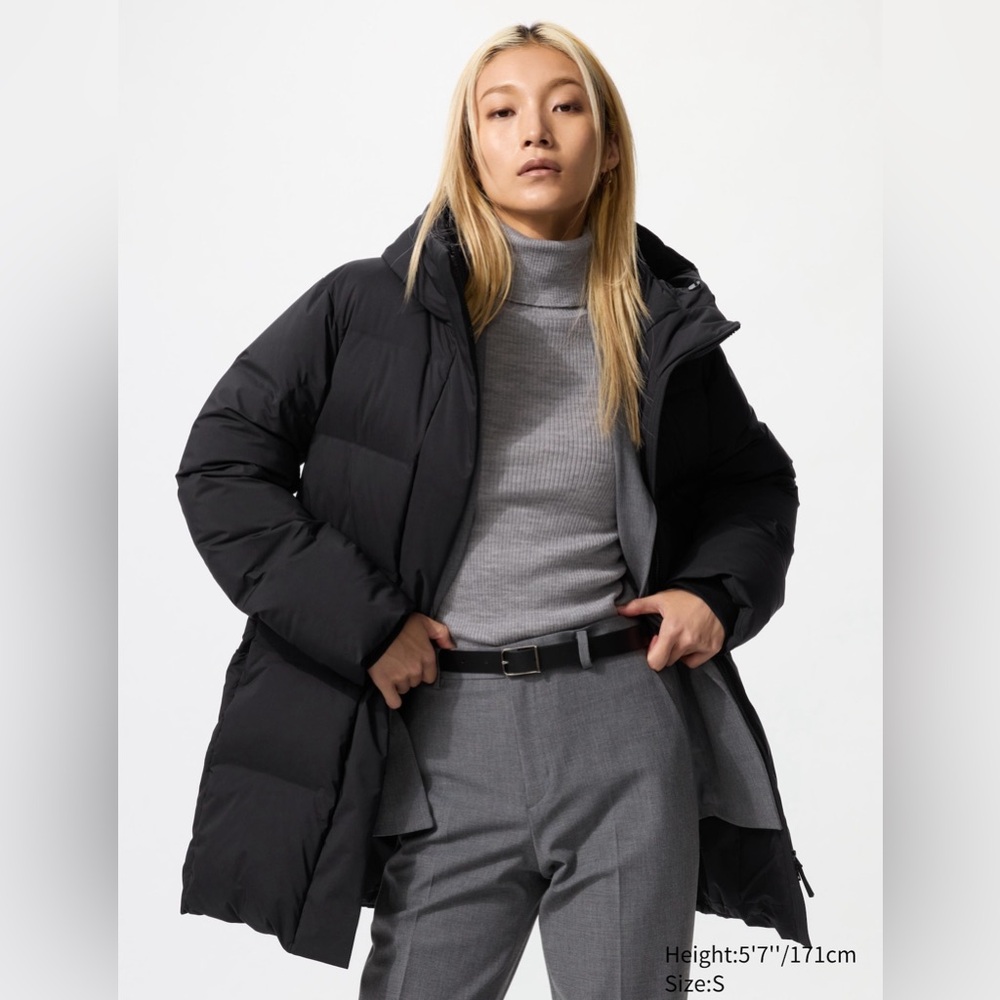 UNIQLO Seamless Women's Black Puffer Jacket